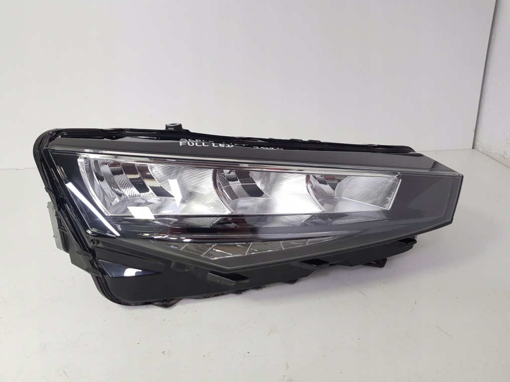 фото №1, 2 skoda scala lift 2024 лампа правый перед led crystal 655941016 europa