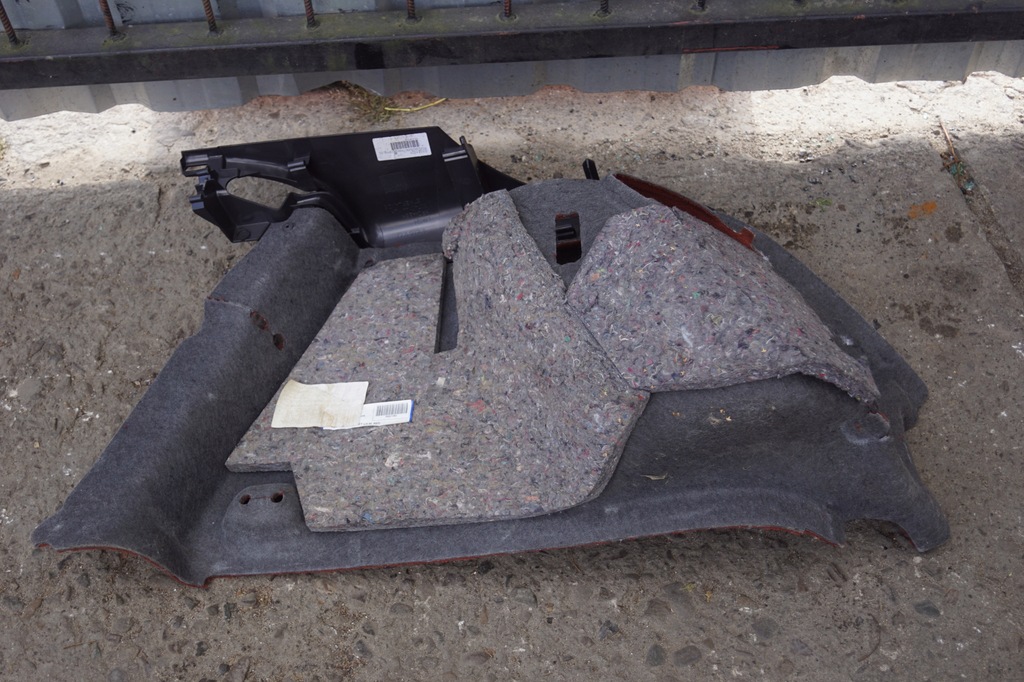 фото №9, Обшивка багажника левый volvo c30 30740144