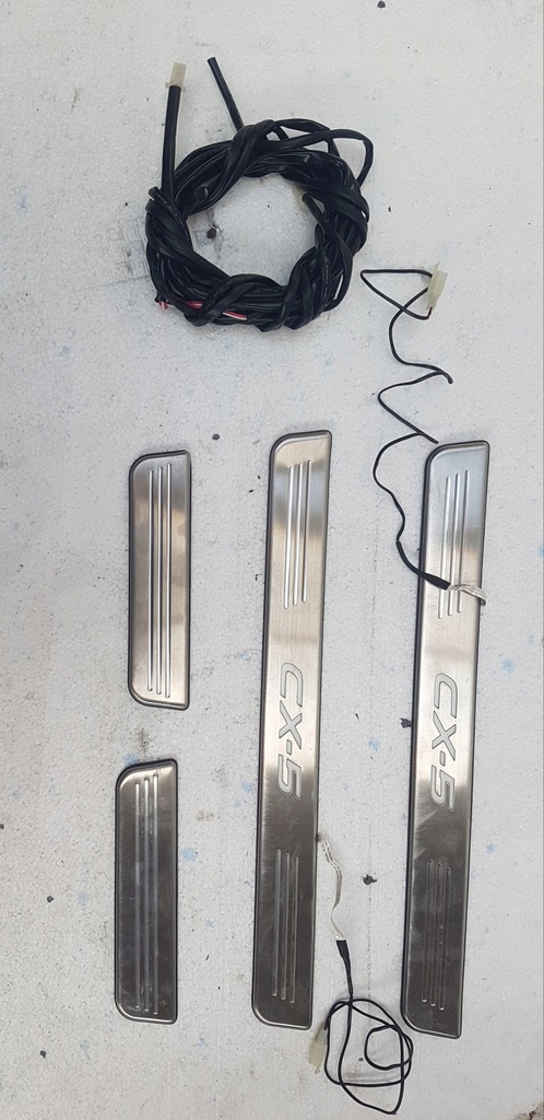 фото №1, Молдинг накладка хром підсвічена поріг mazda cx5