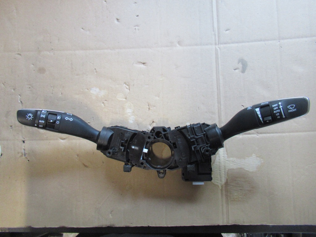 фото №1, Hyundai equus genesis 2016 r. перемикач