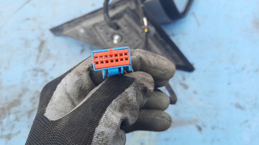 фото №5, Зеркало левая volvo s40 ii 05r 8pin