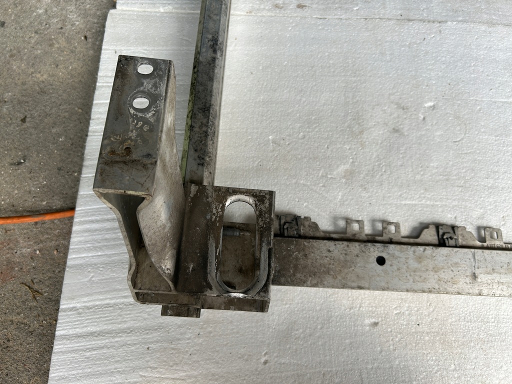 фото №12, Mercedes-benz glb x247 2020 балка бампера передний усилитель