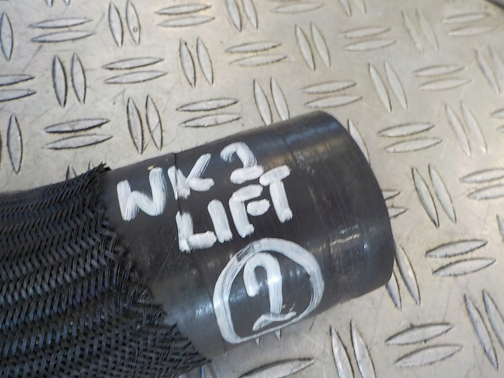 фото №3, Grand cherokee wk2 патрубок труба шланг повітря