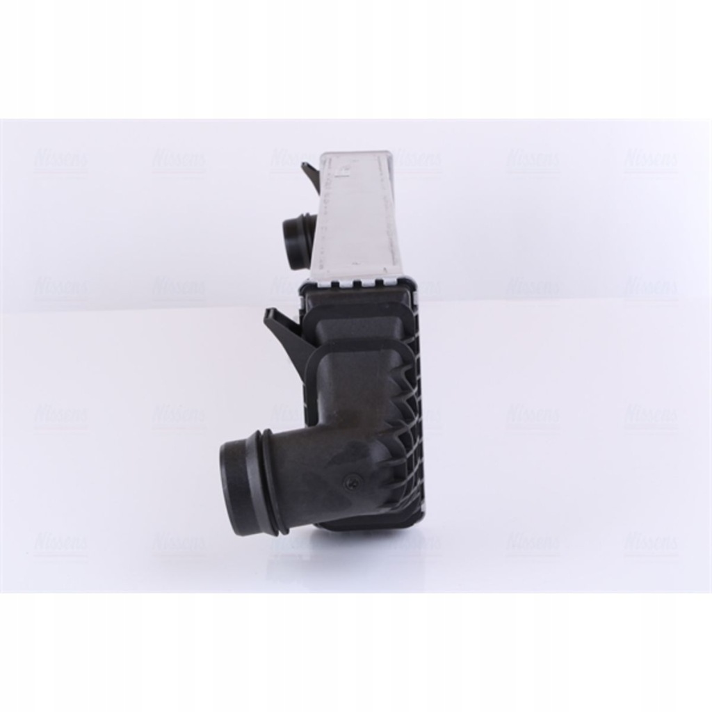 Інтеркулер радіатор повітря впускний volvo v40 2.0 2.0d Зі Шроту