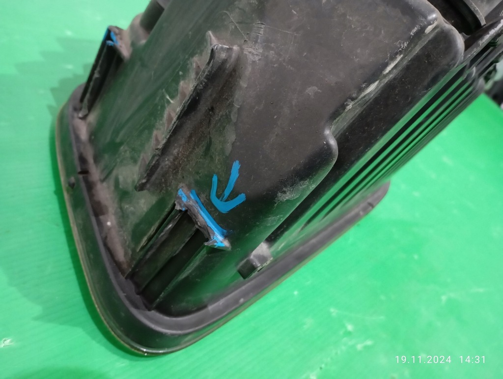 фото №9, Лампа фара права mercedes actros 03- a9438200261