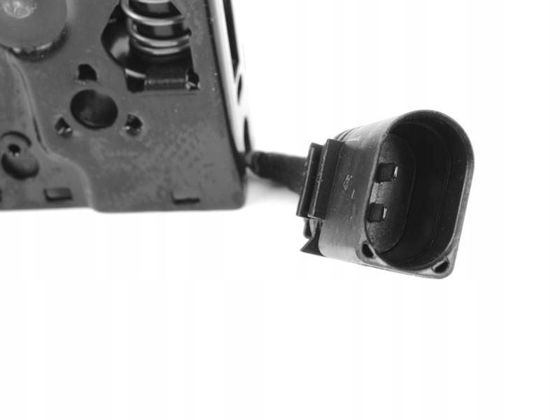 фото №9, Замок капот з перемикачем оригінальний номер audi a3 a3c rs3