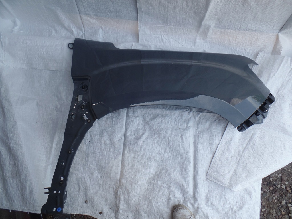 фото №1, Dacia duster ii 2017- крыло правый перед