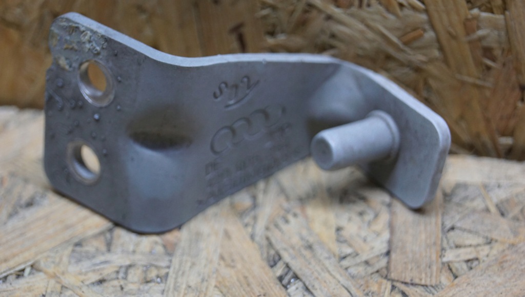 фото №4, Кронштейн audi r8 420 805 364