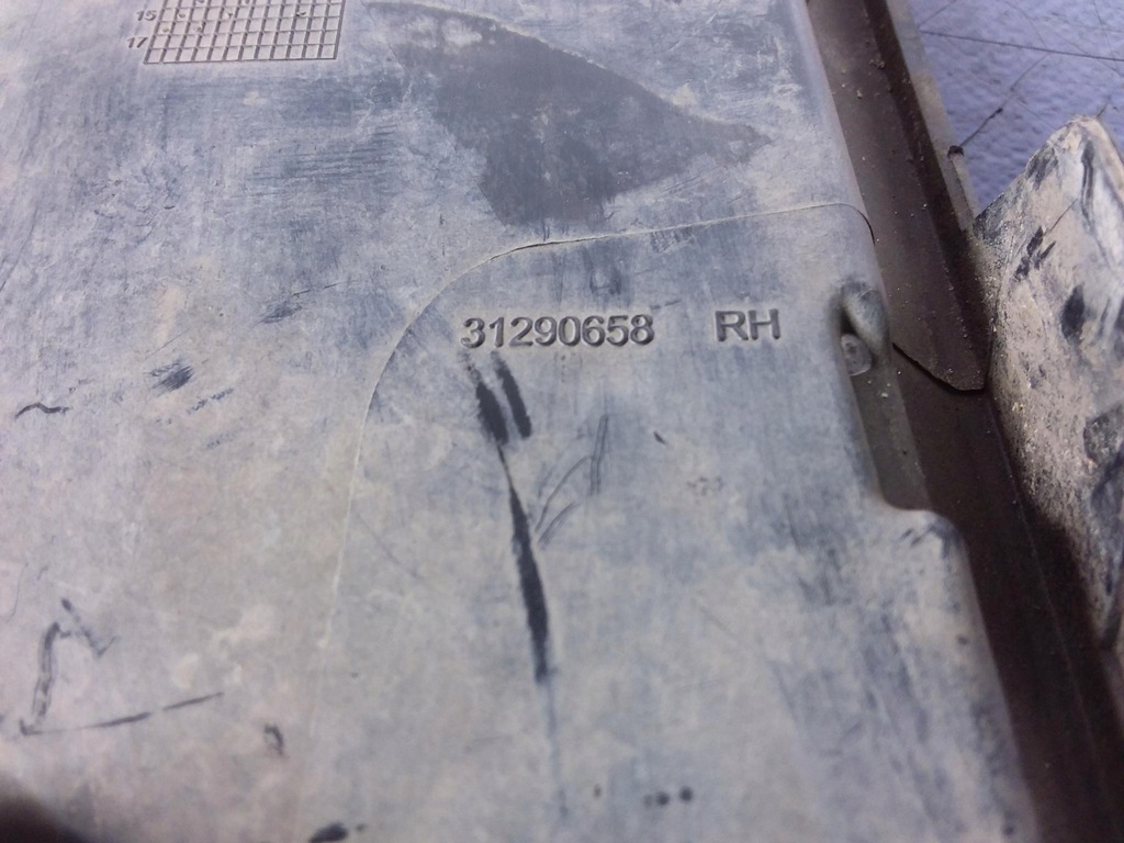 фото №4, Volvo xc60 i решітка протитуманної фари права 31290658