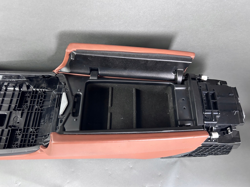 фото №5, Подлокотник туннель maserati levante 670048830