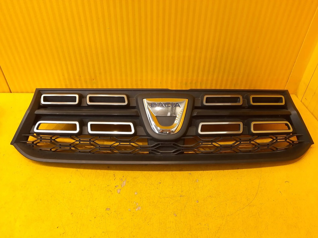 фото №1, Dacia logan ii 2 mcv lift решётка радиатора решётка радиатора 237109221r 17r.