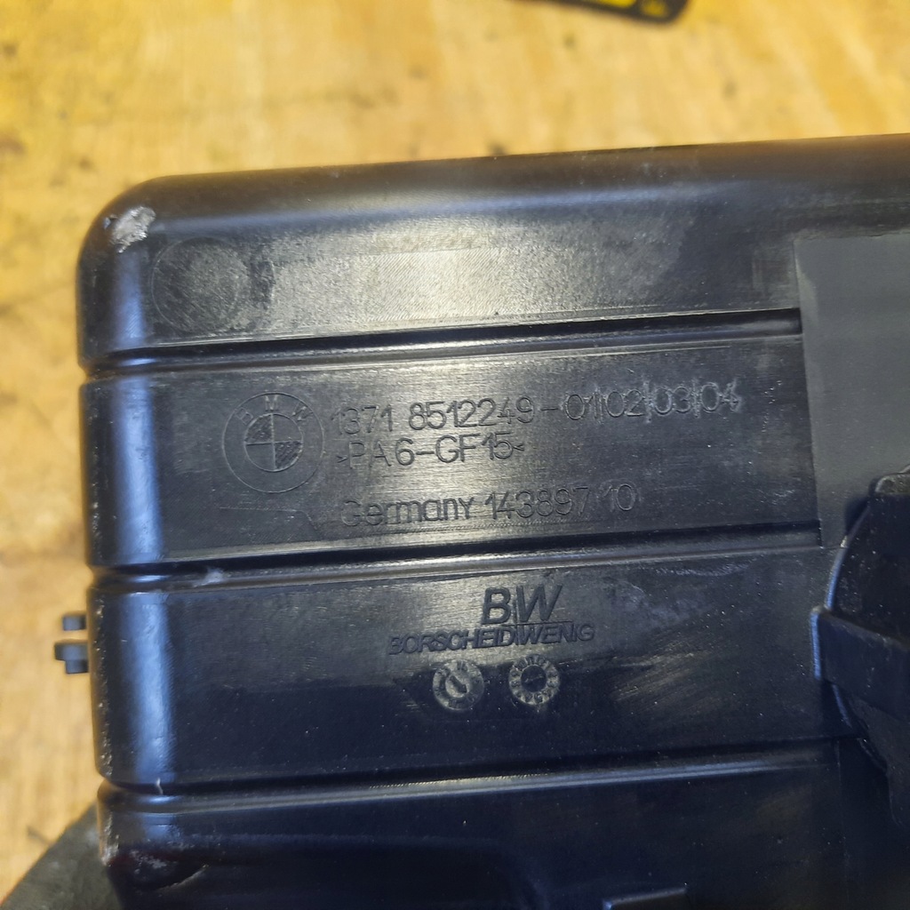 фото №7, Bmw f10 f11 2.0 резонатор воздуха 8512249