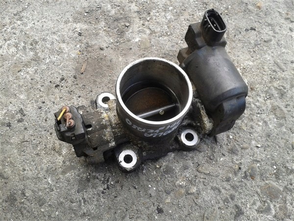 фото №1, Дроссельная заслонка corolla verso ii 2.2 d4d 192300-2010