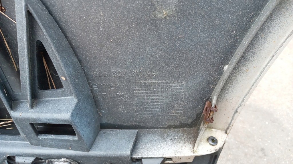 фото №13, Audi a4 b5 sedan fl бампер задняя задний балка