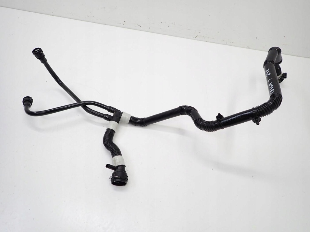 Купить Пабтрубок  шланг трубка воды 1647662-00-e tesla model y 3d7 24r