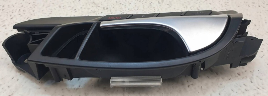 фото №2, Audi q7 4l ручка внутрішня ліва передня ліва перед з пам'ять oryg