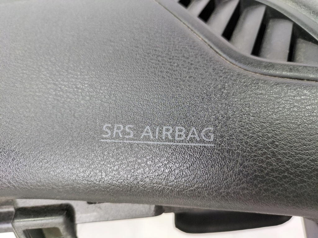 фото №5, Infiniti q30 qx30 панель приладів консоль подушка безпеки подушки безпеки ремені оригінал демонтаж