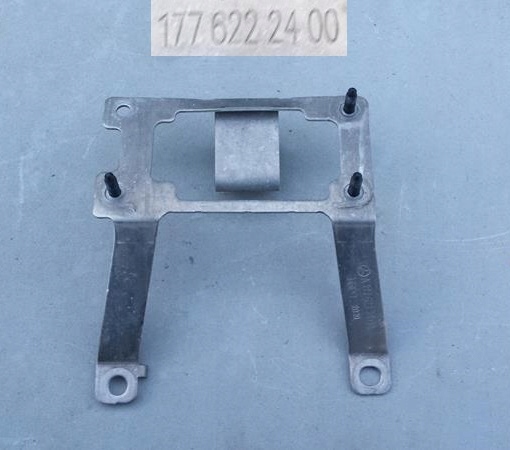 Купити Кронштейн кронштейн радара mercedes 1776222400