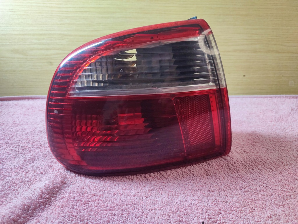 фото №1, Лампа лівий задня seat toledo ii 1m5945095b оригінал
