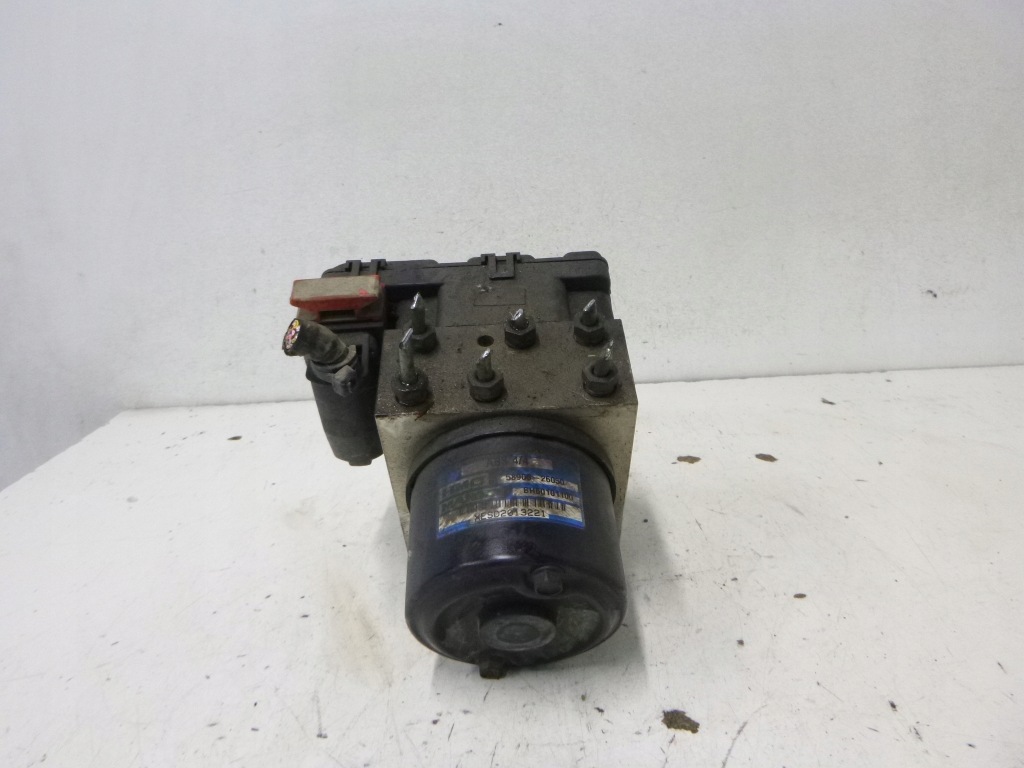 фото №1, Насос abs hyundai santa fe i 2.0crdi 03r.