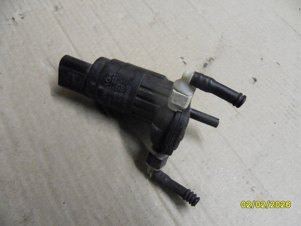 фото №1, Помпа розпилювача volkswagen оригінальний номер 1k6955651