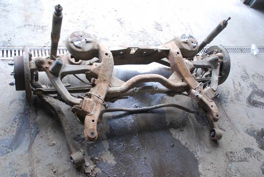 фото №1, Балка / подрамник задняя mitshubishi pajero iv