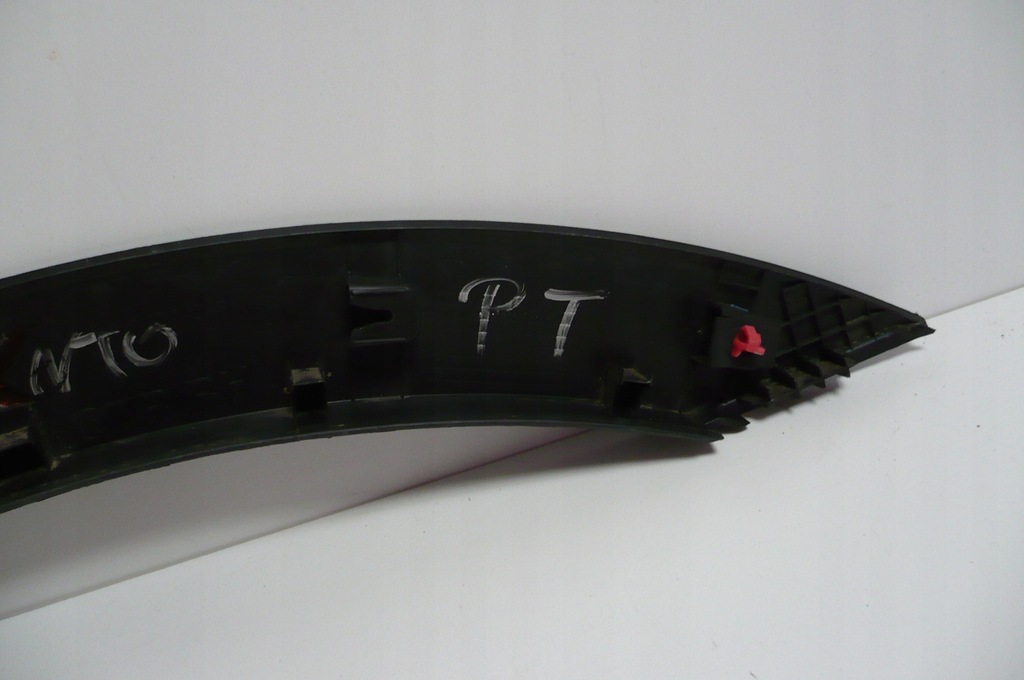 фото №8, Kia sorento iv 4 молдинг крила права задня 2020-