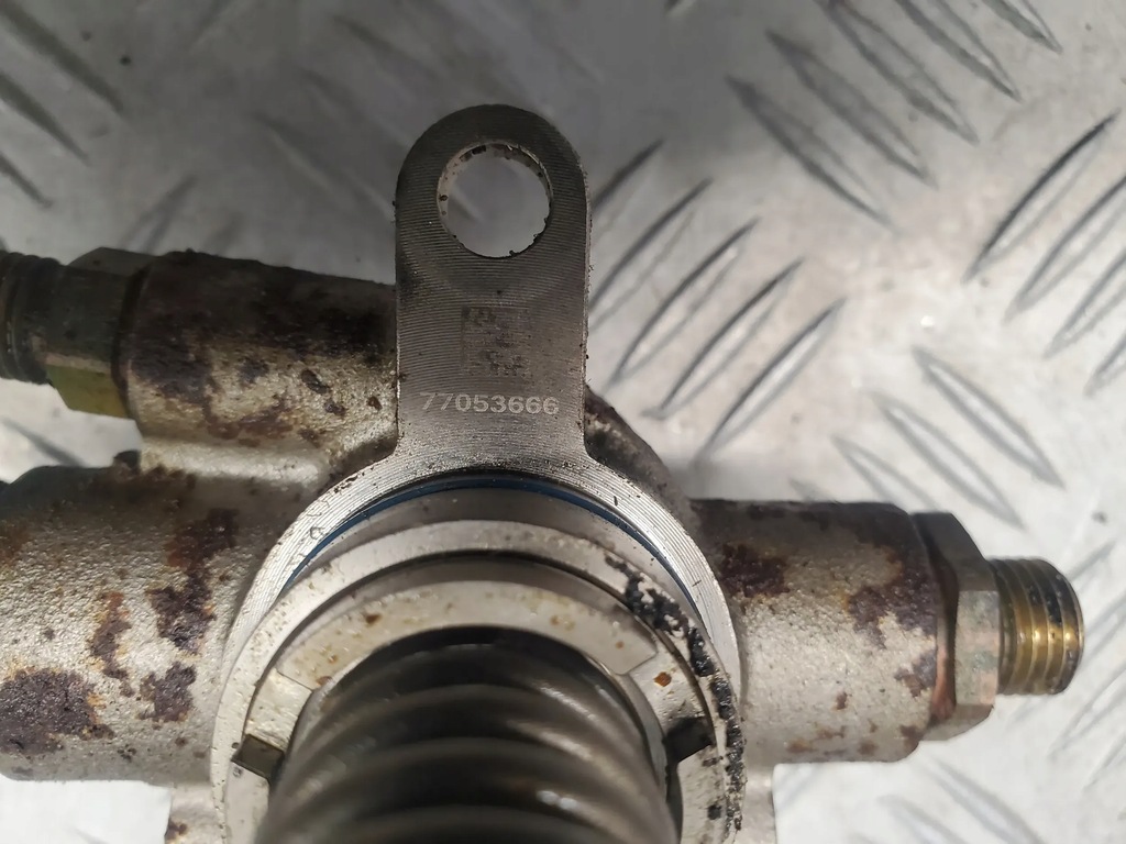 фото №8, Audi a5 06m127026h насоса паливні