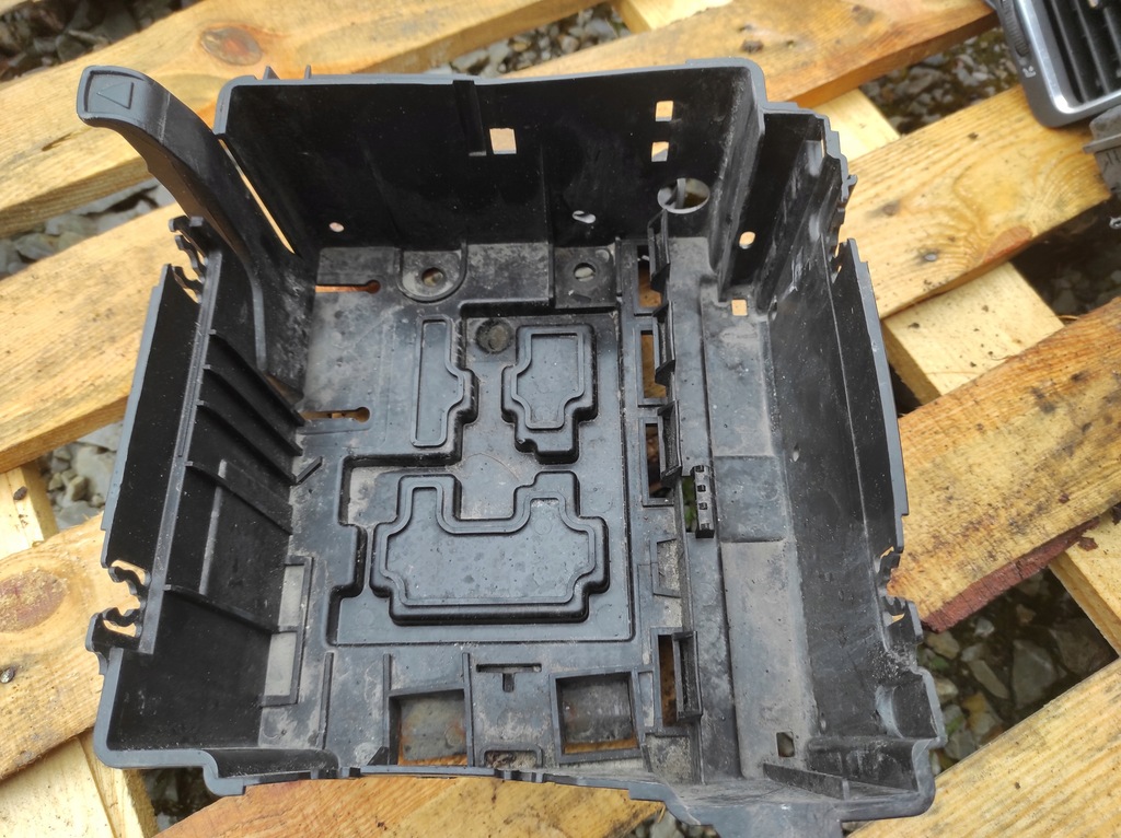 фото №6, Основание аккумулятор citroen c3 ii ds3 9686203780