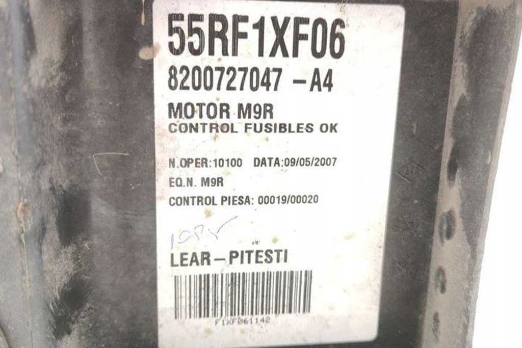 фото №8, Коробка запобіжників renault espace iv jk0/1_ 8200727047 2.0l дизель