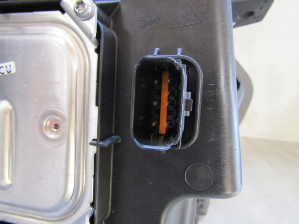 Лампа перед nissan primastar ii nv300 рестайлінг  led 21- lh ліва 260605887r в Україні