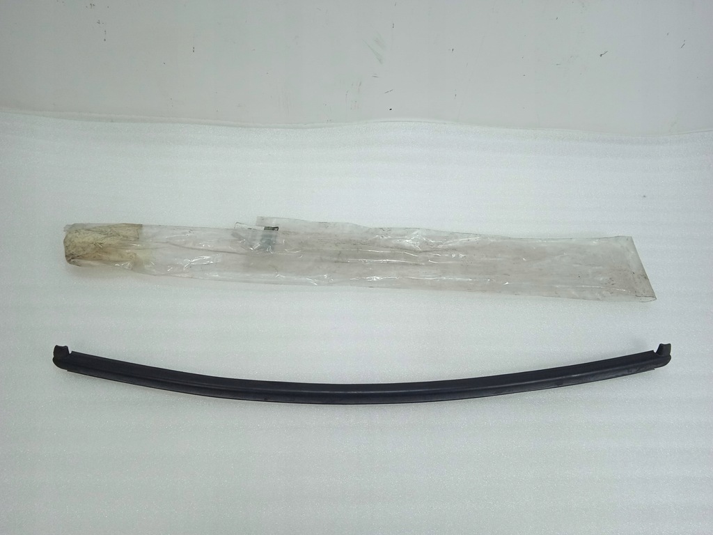 фото №1, Dacia lodgy молдинг ущільнювач лівий задня nowa oryg