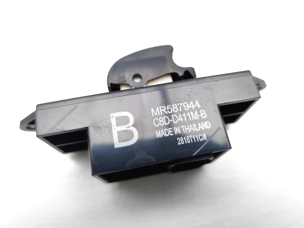 фото №7, Mitsubishi asx кнопки окон 2016 suv 4/5dr mr587944 c8d-d411m-b 13-24