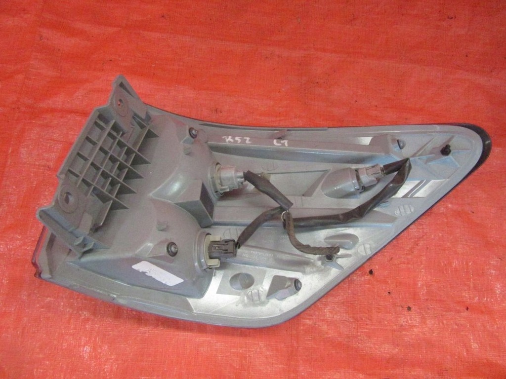 фото №3, Nissan pathfinder iv r52 2017 лампа задняя