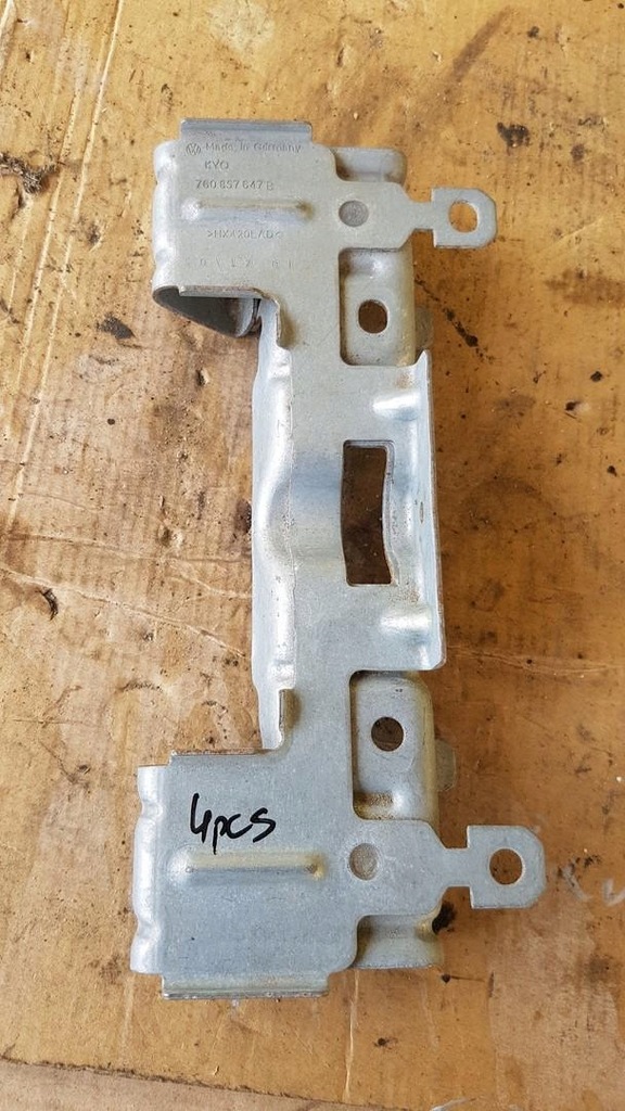 фото №1, Кронштейн ручки потолочный vw touareg iii 760857647b