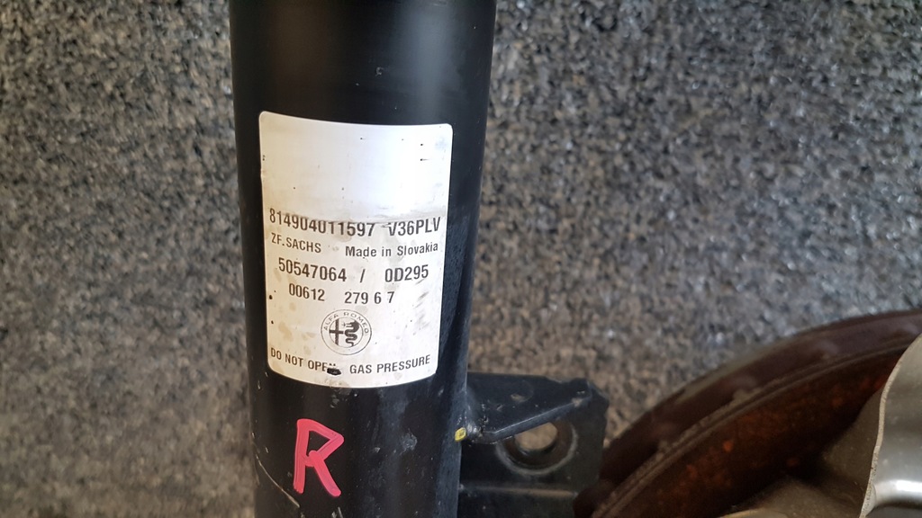 фото №3, Alfa romeo giulia амортизаторна стійка поворотний кулак комплект права lub ліва