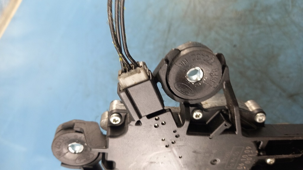 фото №4, Моторчик двірники задня volvo v50 s40 06r