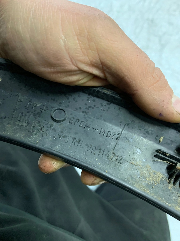 фото №5, Opel corsa c 03-06 молдинг крила правий задня