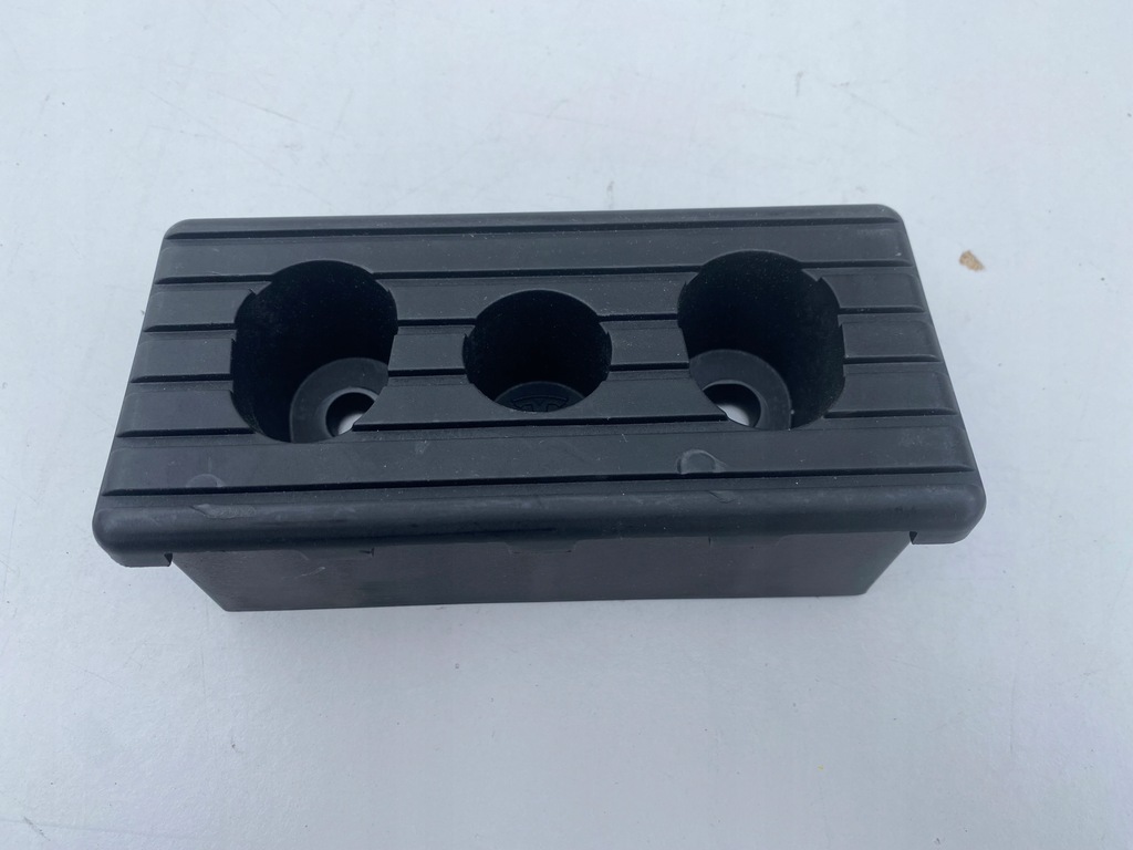 фото №1, 1045887-00-b tesla x підпірка поріг