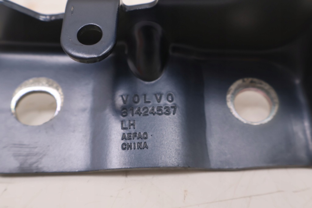 фото №5, Volvo xc60 ii петля капот левый 723 31424537