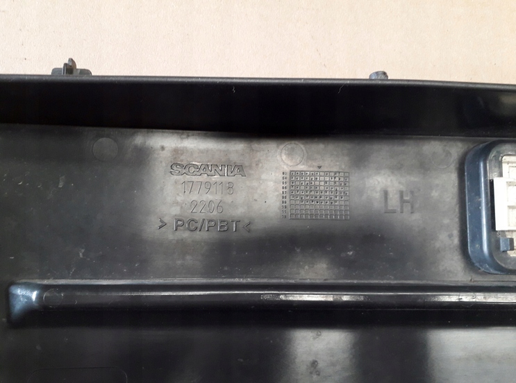 фото №3, Scania пластик порог 1779118