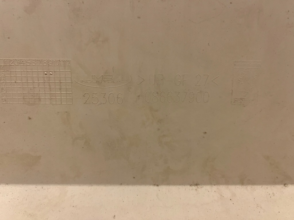 фото №8, Ferrari оригінальний номер 488 gtb бампер rear бампер 086637900 оригінал parts