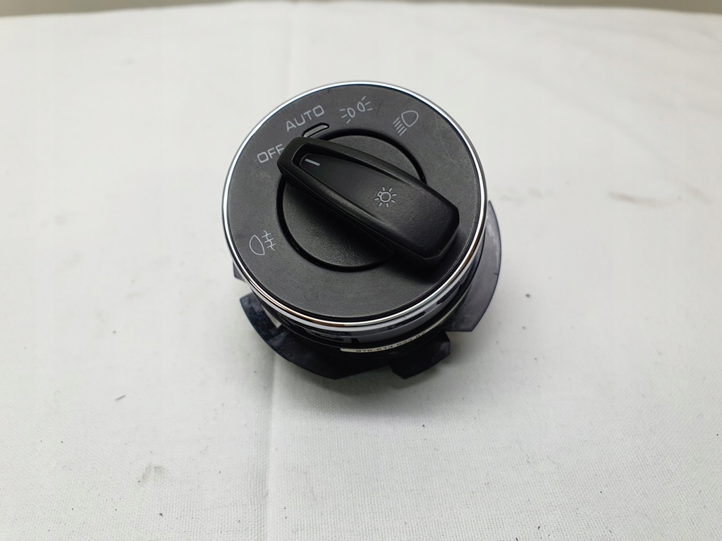 фото №1, Porsche 970 panamera выключатель света