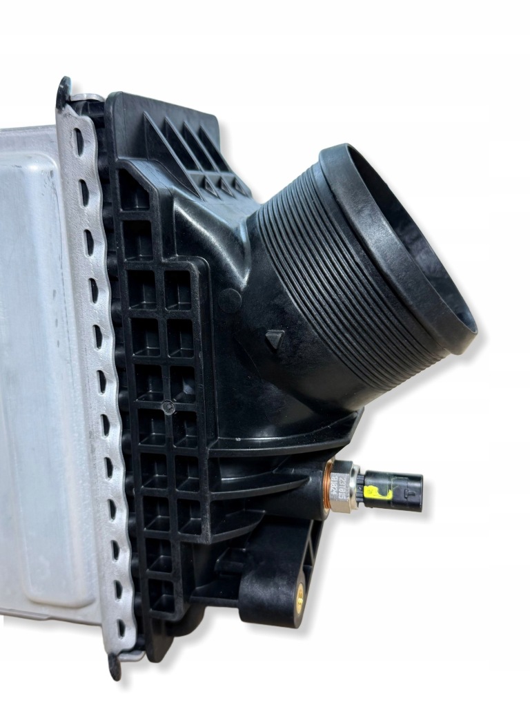 Купити Mercedes w254 glc 43 63 amg радіатор повітря інтеркулер a1390909501