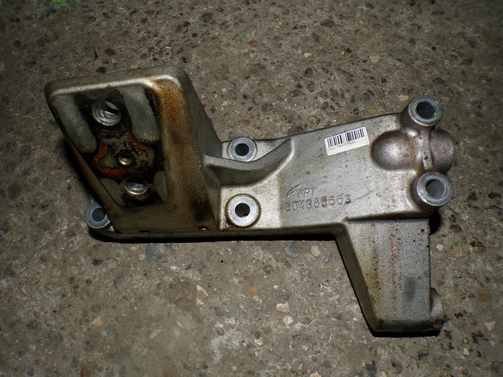 фото №1, Iveco daily 3.0 cng кронштейн двигателя 504384954