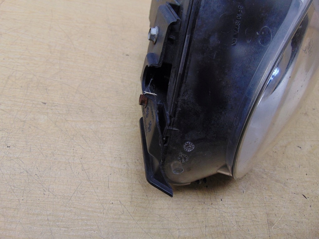 фото №14, Лампа правая перед alfa romeo mito 89101887 europa