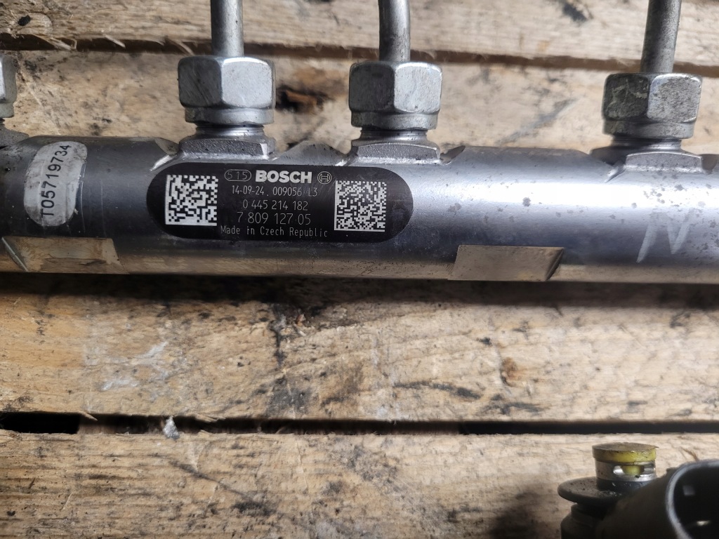 Bmw f20 f30 система паливний форсунки молдинг насос 7798446 7809127 7823452 Недорого