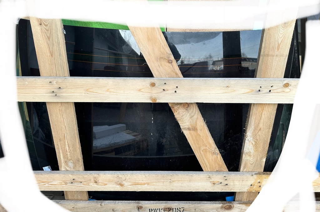 фото №1, Bentley задня скло