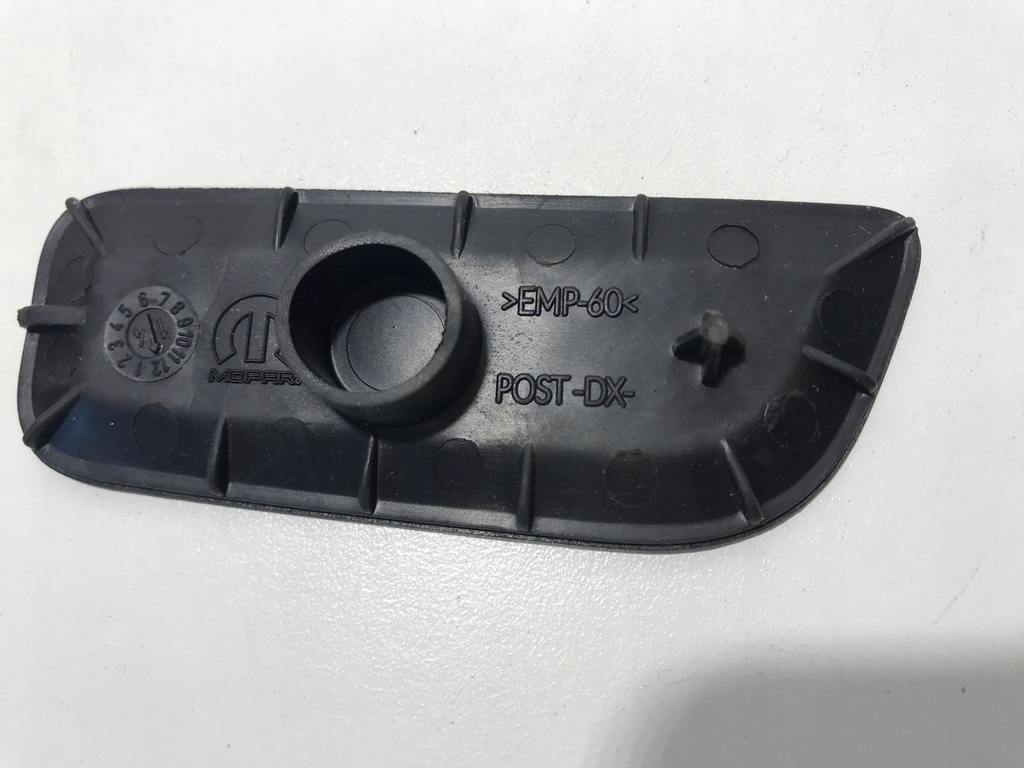 фото №2, Заглушка правих двері jeep renegade 5xa45lxhaa