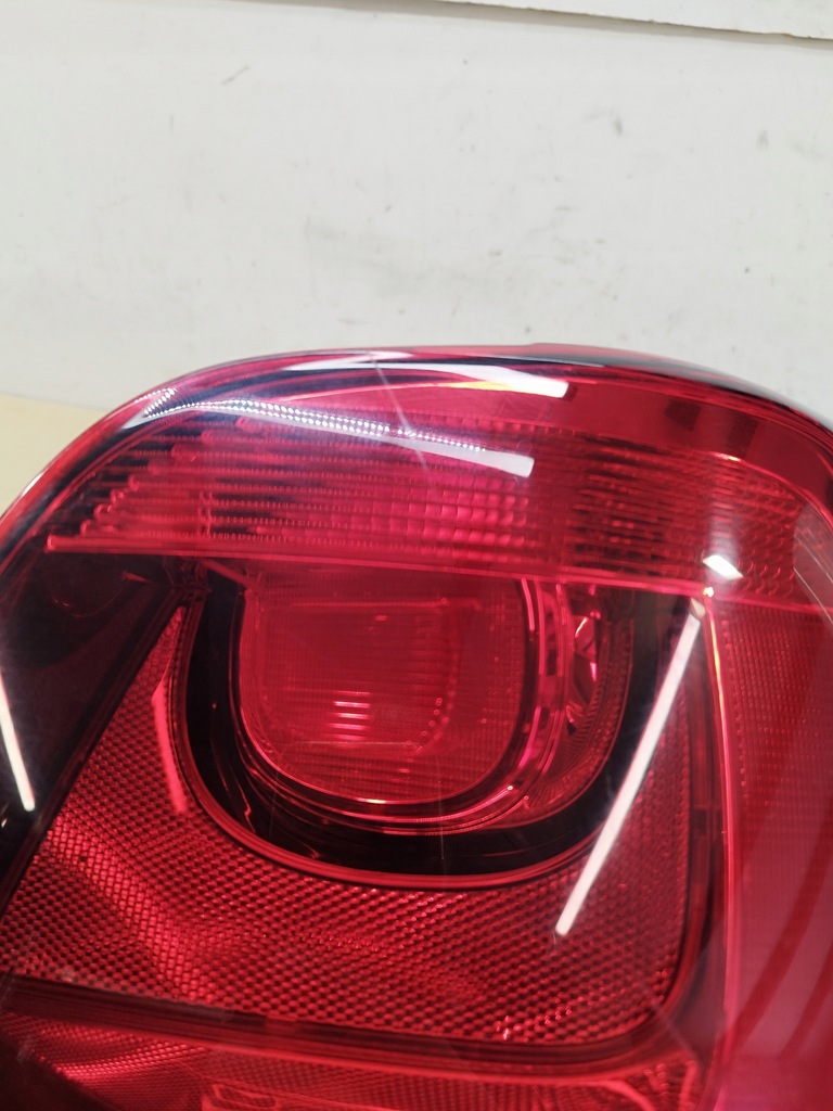 фото №8, Лампа левая + правая задняя vw polo 5 v 6r комплект 2009-2014